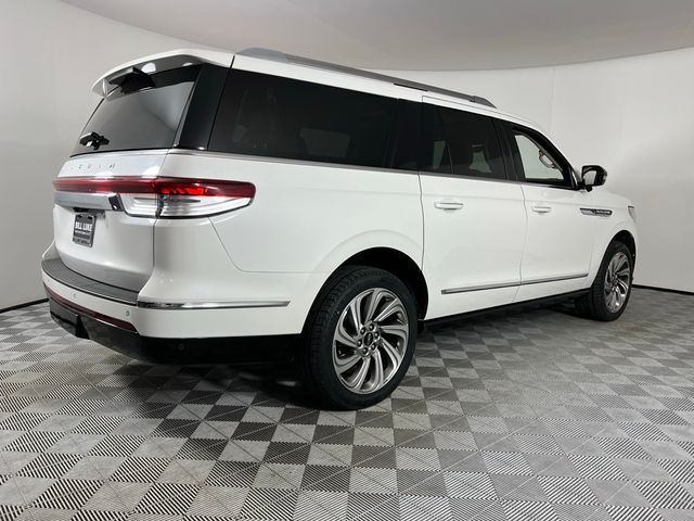 2023 Lincoln Navigator L Reserve