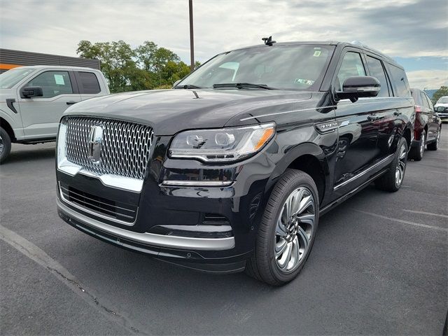 2023 Lincoln Navigator L Reserve