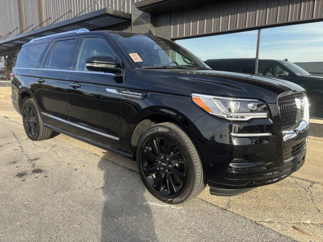 2023 Lincoln Navigator L Reserve