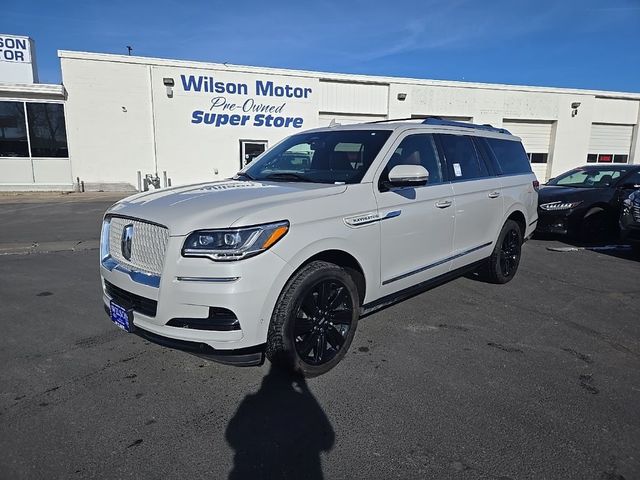 2023 Lincoln Navigator L Reserve