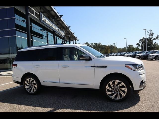 2023 Lincoln Navigator Reserve