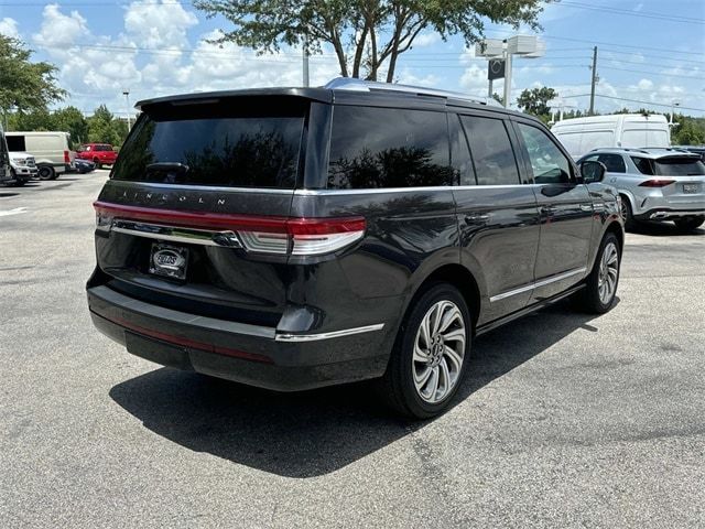 2023 Lincoln Navigator Reserve