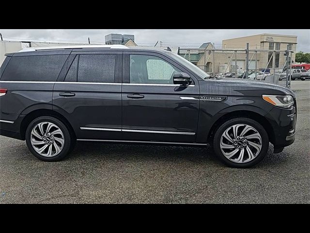 2023 Lincoln Navigator Reserve