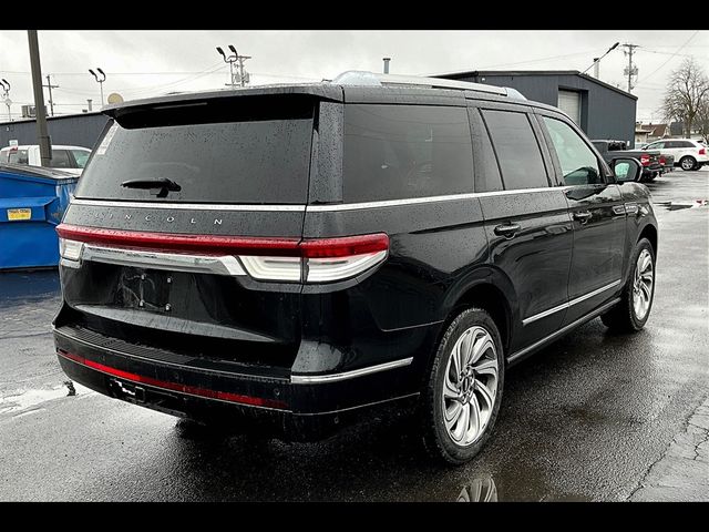 2023 Lincoln Navigator Reserve