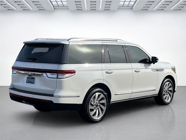 2023 Lincoln Navigator Reserve