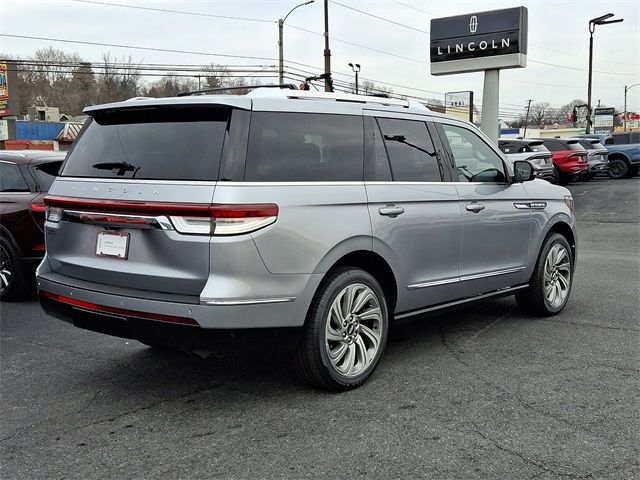 2023 Lincoln Navigator Reserve