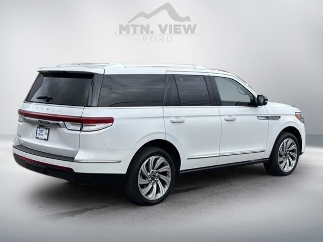 2023 Lincoln Navigator Reserve