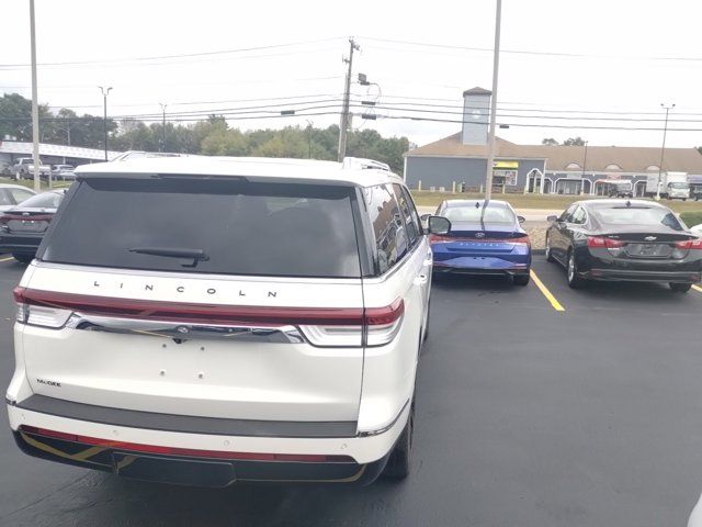 2023 Lincoln Navigator Reserve