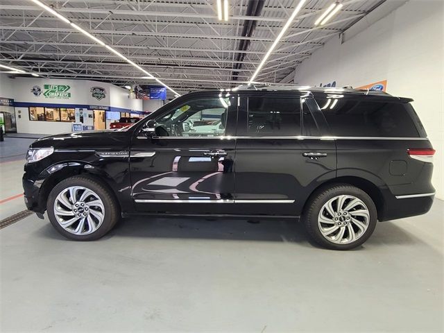 2023 Lincoln Navigator Reserve