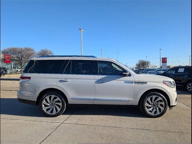 2023 Lincoln Navigator Reserve