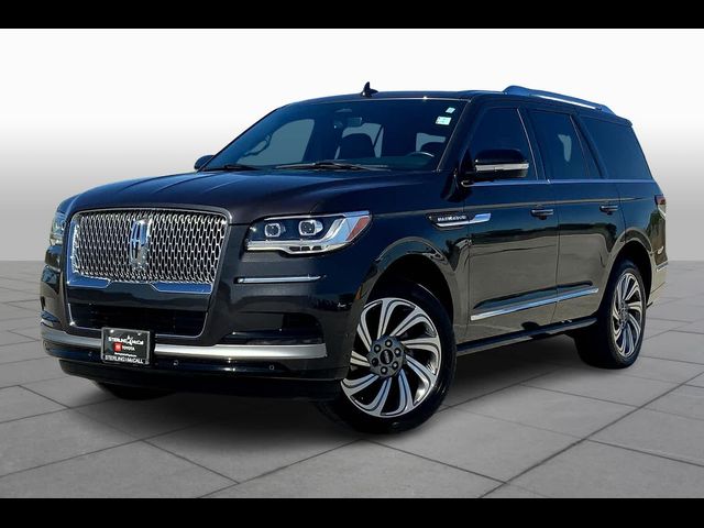 2023 Lincoln Navigator Standard