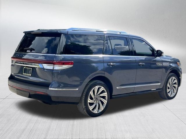 2023 Lincoln Navigator Standard