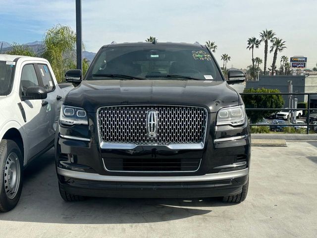 2023 Lincoln Navigator Standard