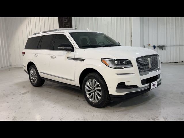 2023 Lincoln Navigator Standard