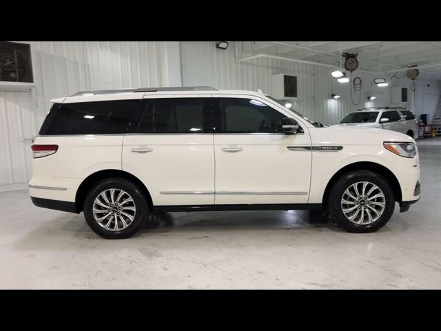 2023 Lincoln Navigator Standard