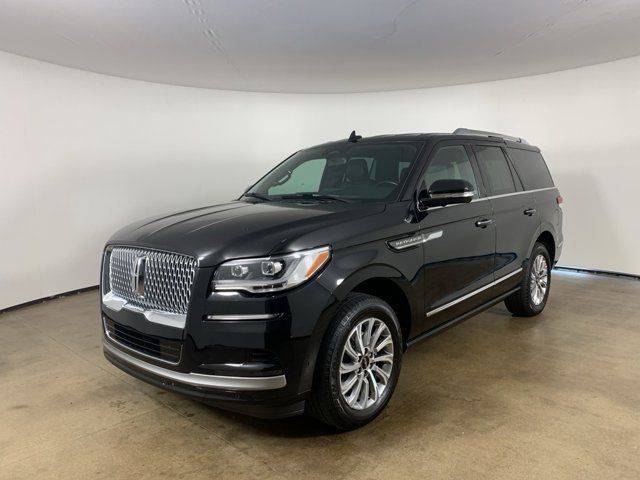 2023 Lincoln Navigator Standard