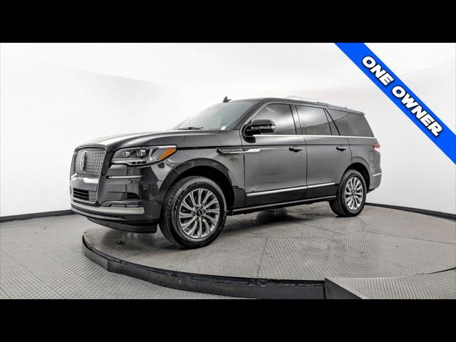 2023 Lincoln Navigator Standard