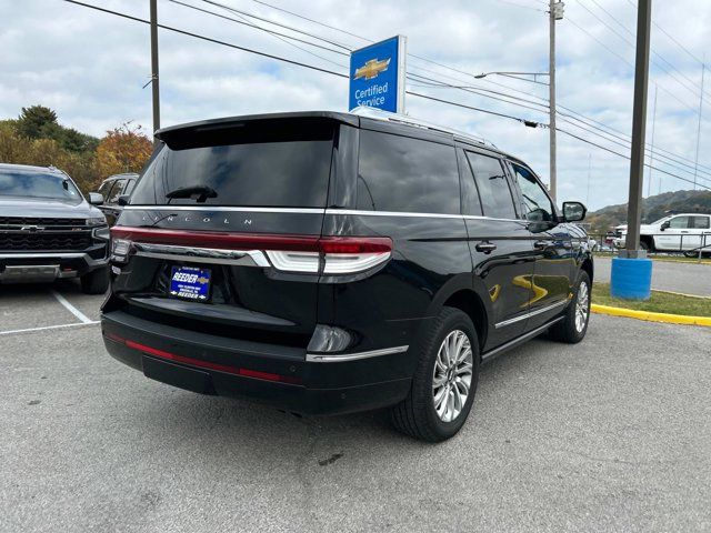 2023 Lincoln Navigator Standard