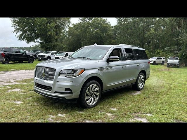 2023 Lincoln Navigator Standard