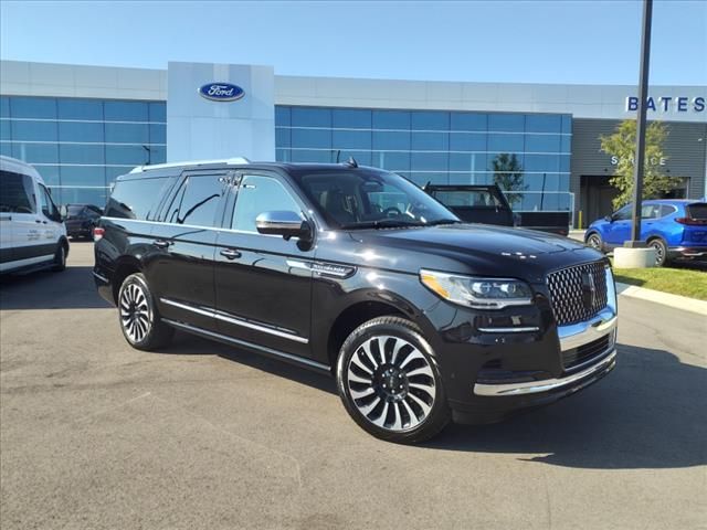 2023 Lincoln Navigator L Black Label