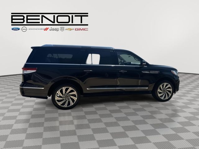 2023 Lincoln Navigator L Reserve