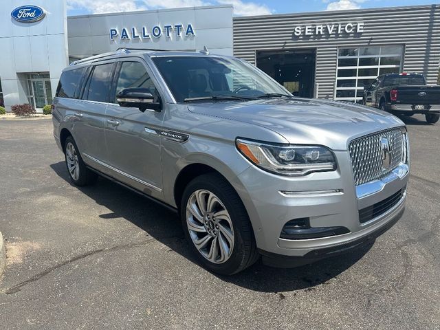 2023 Lincoln Navigator L Reserve