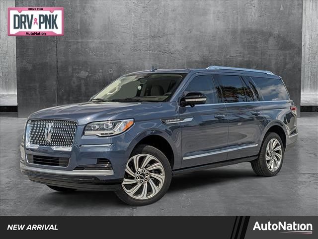 2023 Lincoln Navigator L Reserve