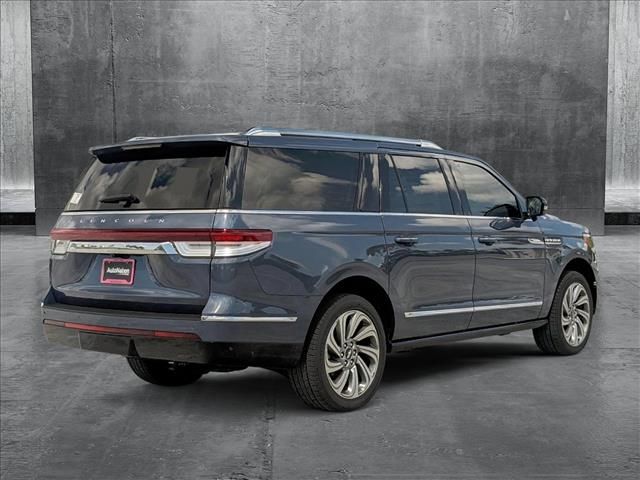 2023 Lincoln Navigator L Reserve