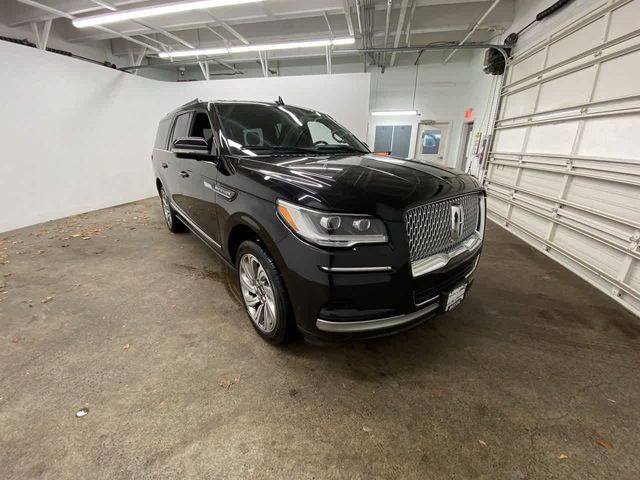 2023 Lincoln Navigator L Reserve