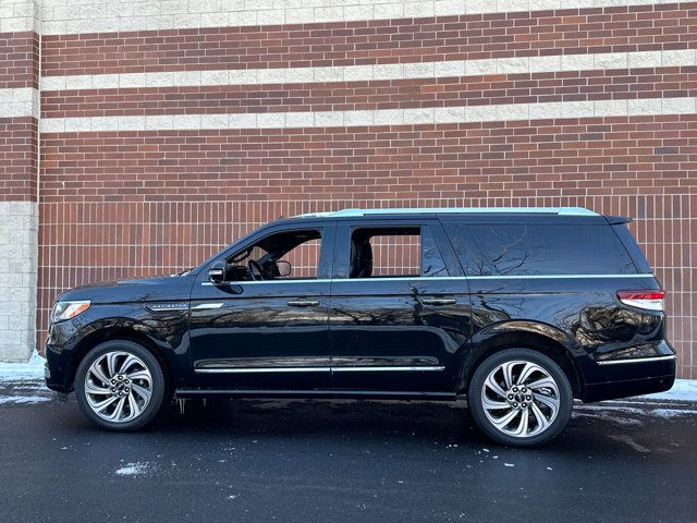 2023 Lincoln Navigator L Reserve