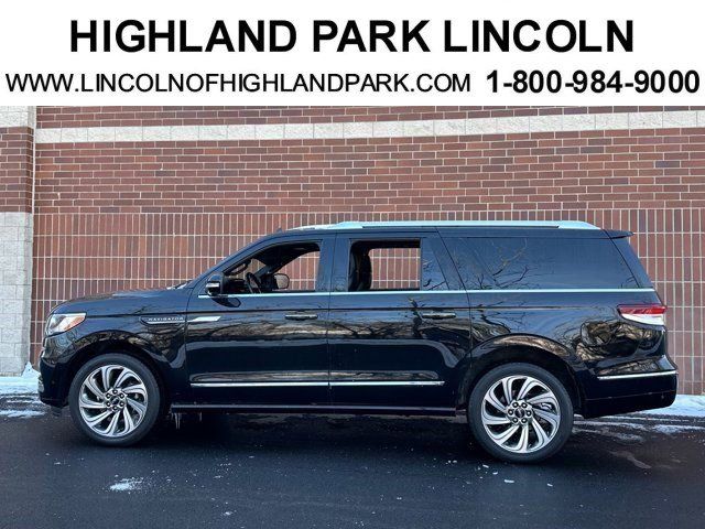 2023 Lincoln Navigator L Reserve