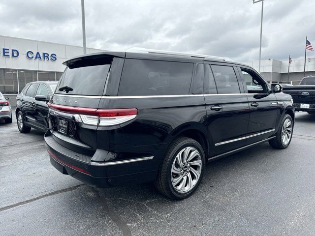 2023 Lincoln Navigator L Reserve