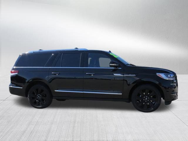 2023 Lincoln Navigator L Reserve