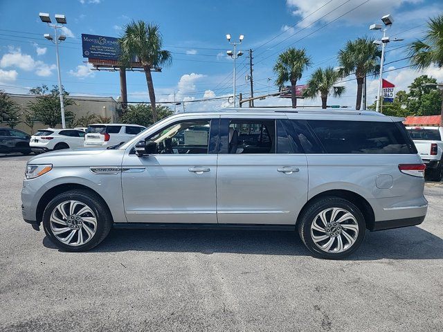 2023 Lincoln Navigator L Reserve