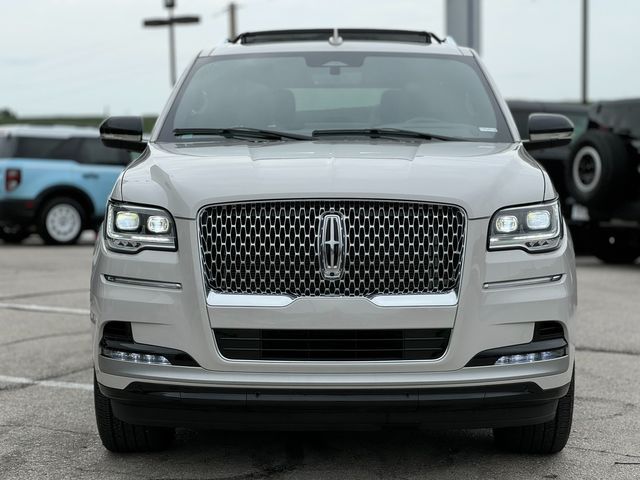 2023 Lincoln Navigator L Reserve