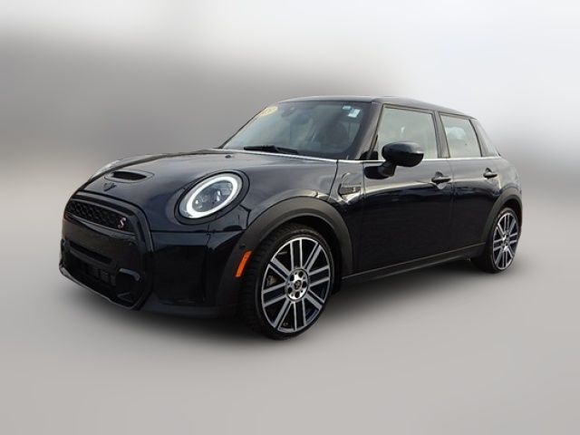 2023 MINI Hardtop 4 Door Cooper S Classic