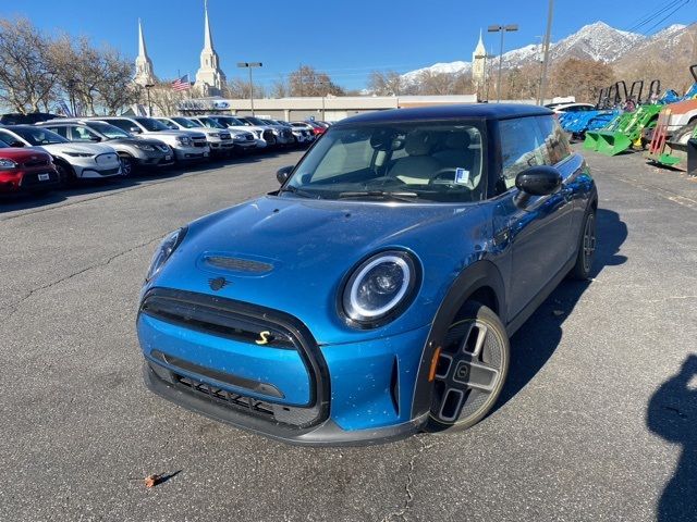 2023 MINI Cooper Hardtop SE