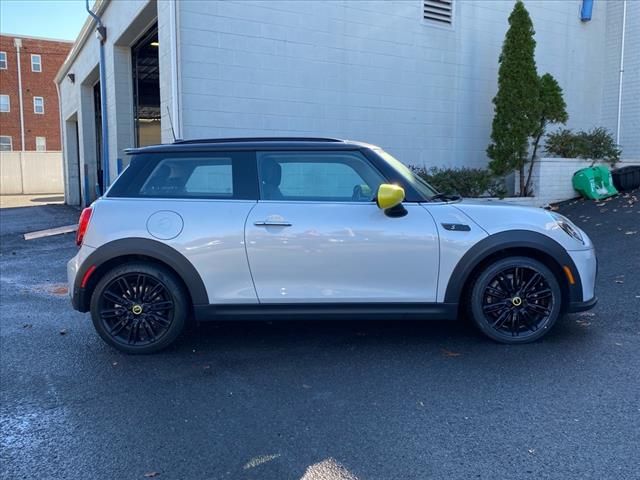 2023 MINI Cooper Hardtop SE