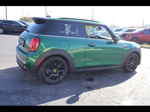 2023 MINI Hardtop 2 Door Cooper SE Signature