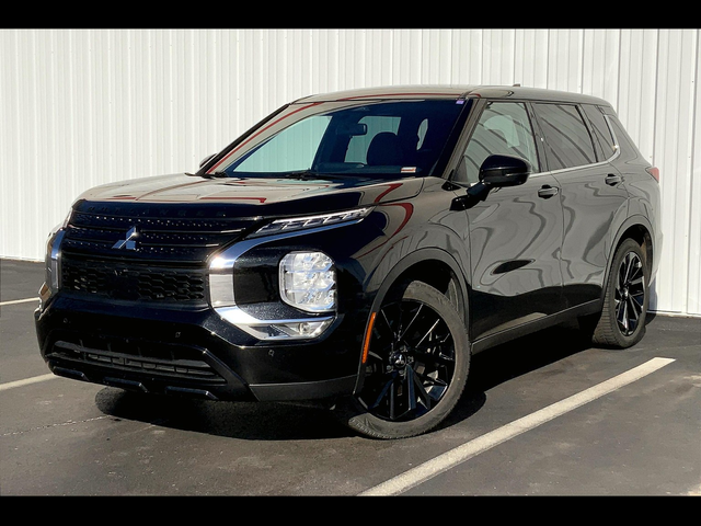 2023 Mitsubishi Outlander SE Black Edition