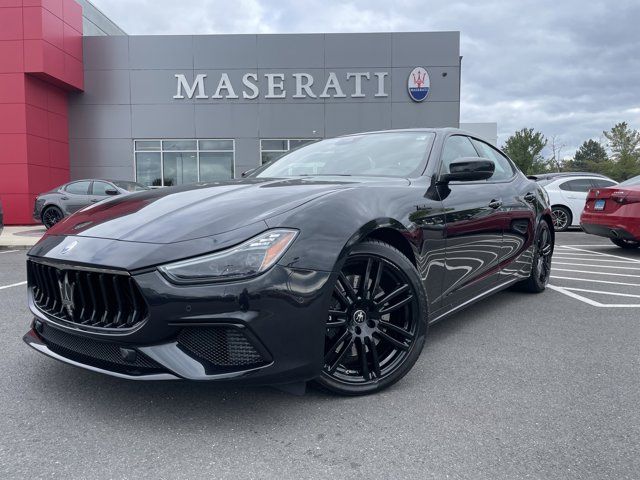 2023 Maserati Ghibli Modena Q4