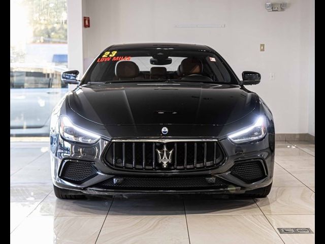 2023 Maserati Ghibli Modena Q4