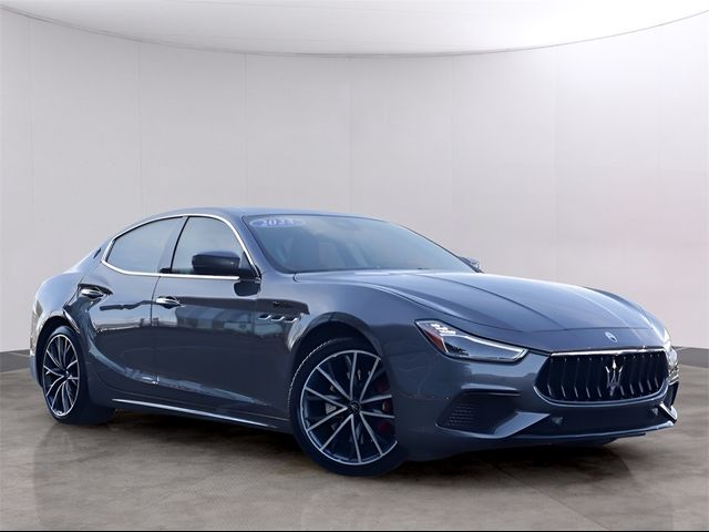 2023 Maserati Ghibli Modena Q4