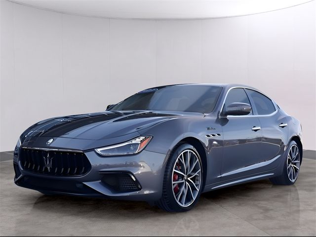 2023 Maserati Ghibli Modena Q4