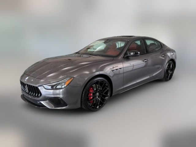 2023 Maserati Ghibli Modena Q4