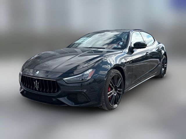 2023 Maserati Ghibli Modena Q4