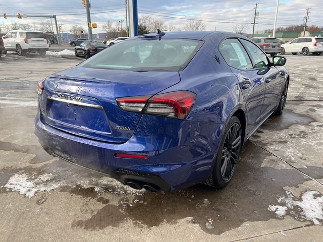 2023 Maserati Ghibli Modena Q4