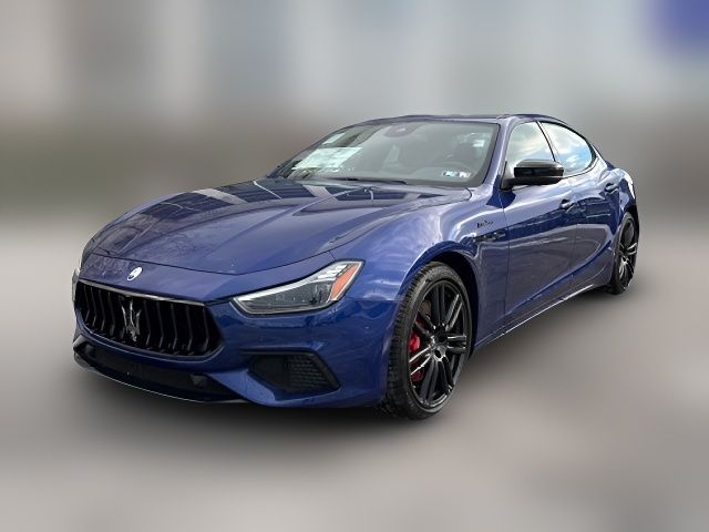 2023 Maserati Ghibli Modena Q4