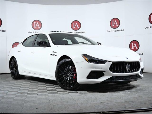 2023 Maserati Ghibli Modena Q4