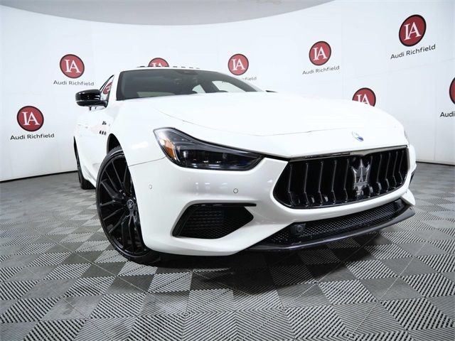 2023 Maserati Ghibli Modena Q4